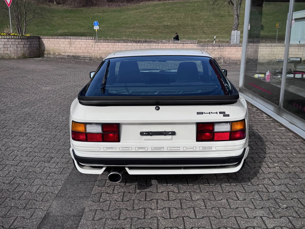 Porsche 944 S2 Coupé