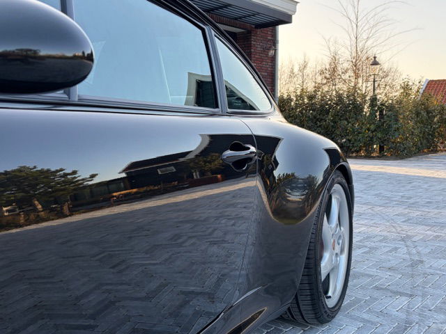 Porsche 993 Carrera 4S