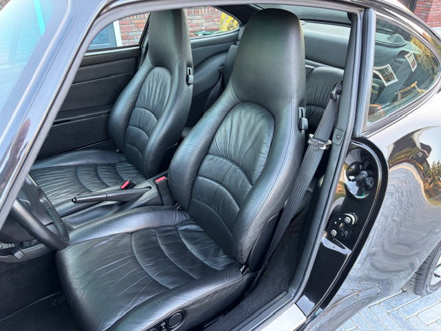 Porsche 993 Carrera 4S