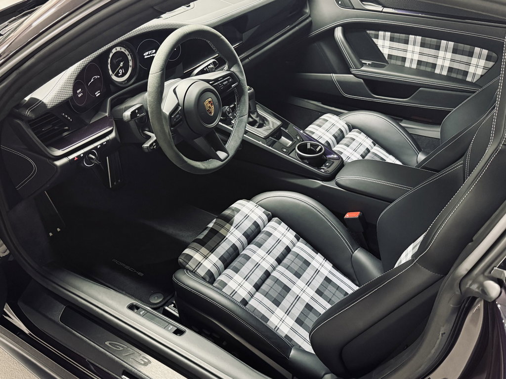 Porsche 992 GT3 Touring