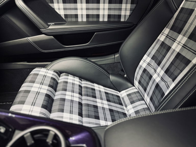 Porsche 992 GT3 Touring