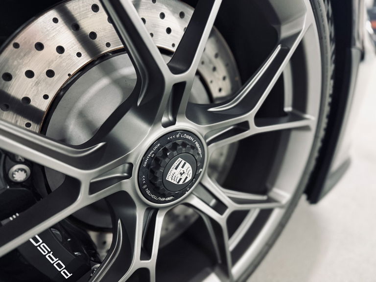 Porsche 992 GT3 Touring