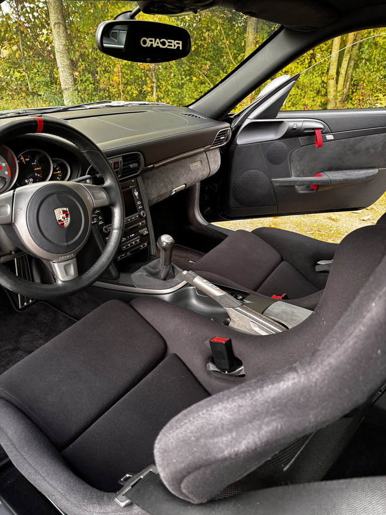 Porsche 997.2 GT3 RS 4.0