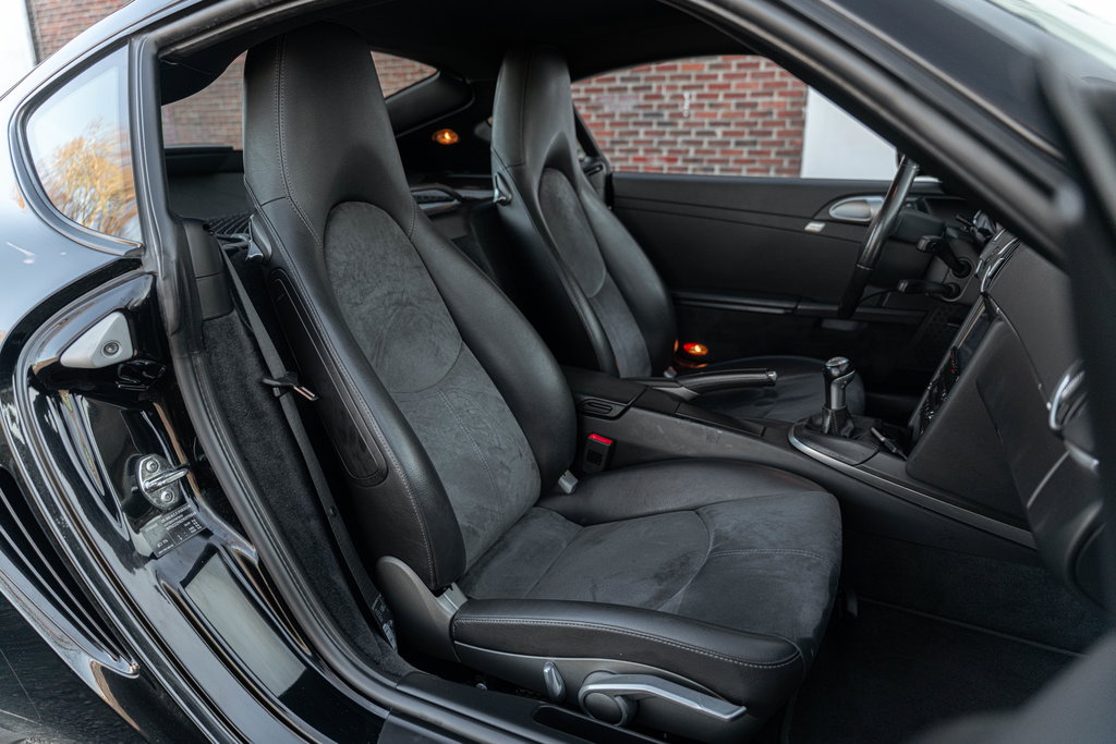 Porsche 987 Cayman S