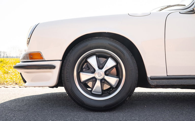 Porsche 911 S (F-Modell)