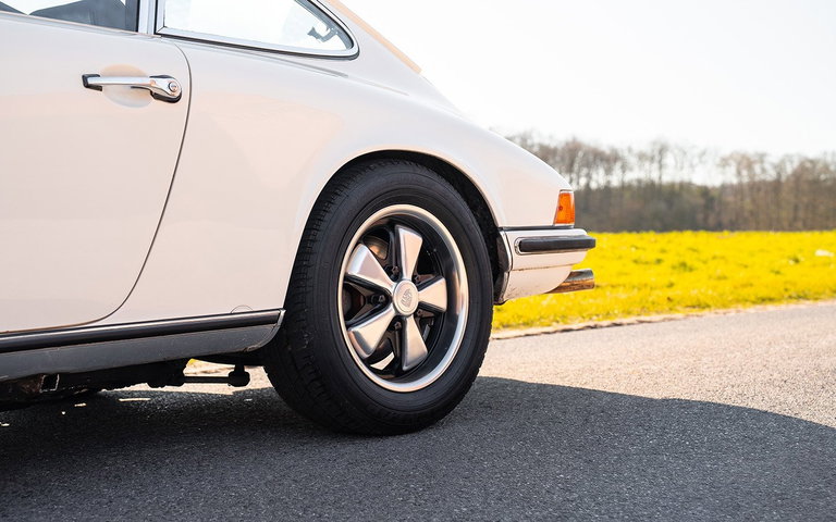 Porsche 911 S (F-Modell)