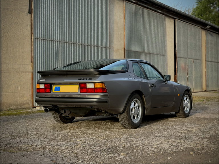 Porsche 944 S Coupé
