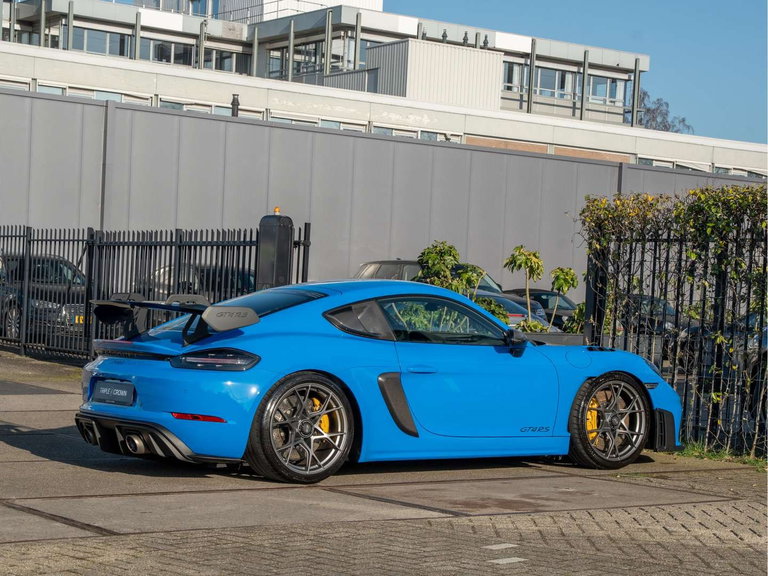 Porsche 718 Cayman GT4 RS