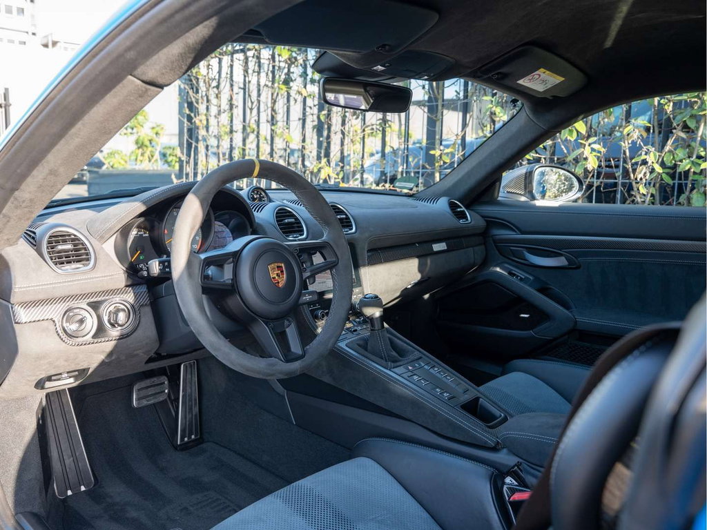 Porsche 718 Cayman GT4 RS