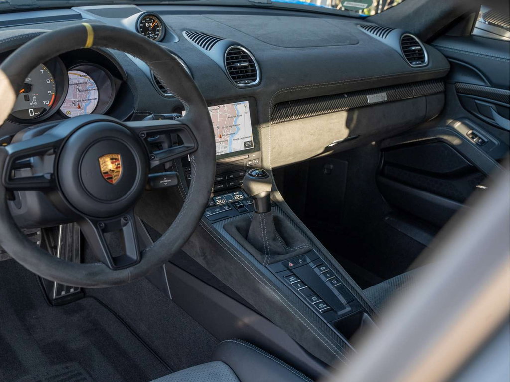 Porsche 718 Cayman GT4 RS