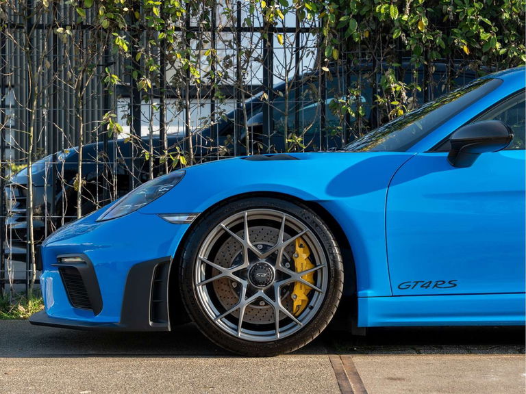 Porsche 718 Cayman GT4 RS