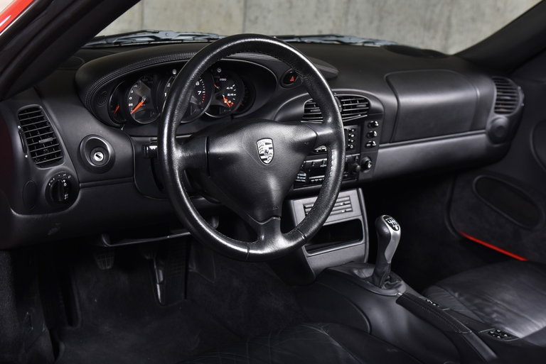 Porsche 996 Carrera 4