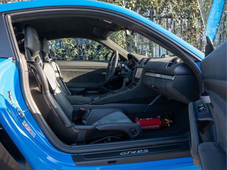 Porsche 718 Cayman GT4 RS