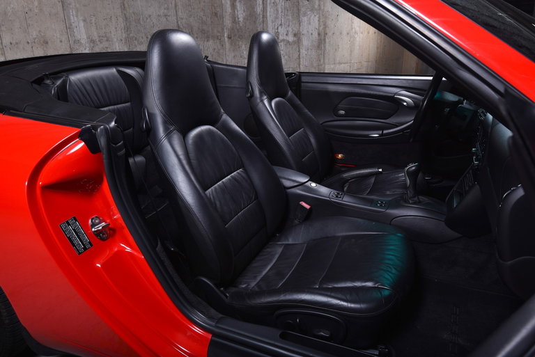 Porsche 996 Carrera 4