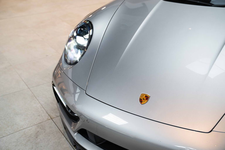 Porsche 992 Carrera GTS