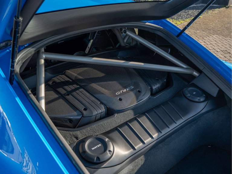 Porsche 718 Cayman GT4 RS