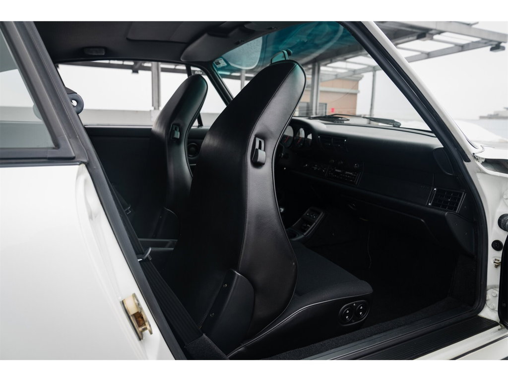 Porsche 964 Carrera RS America