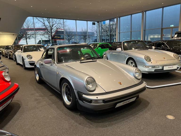 Porsche 911 Carrera 3.2