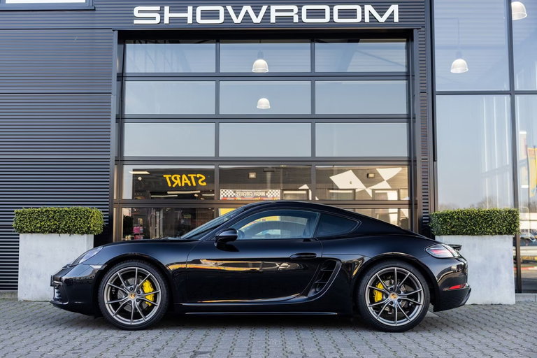 Porsche 718 Cayman