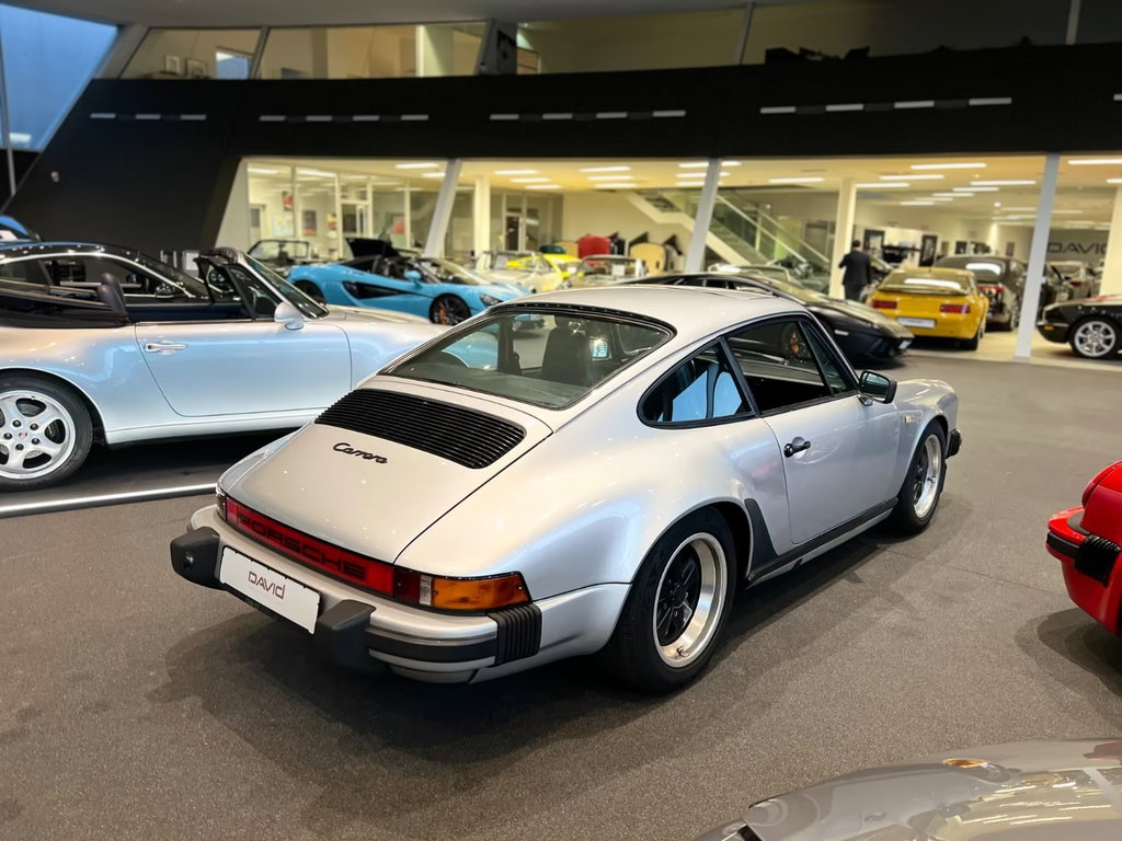Porsche 911 Carrera 3.2