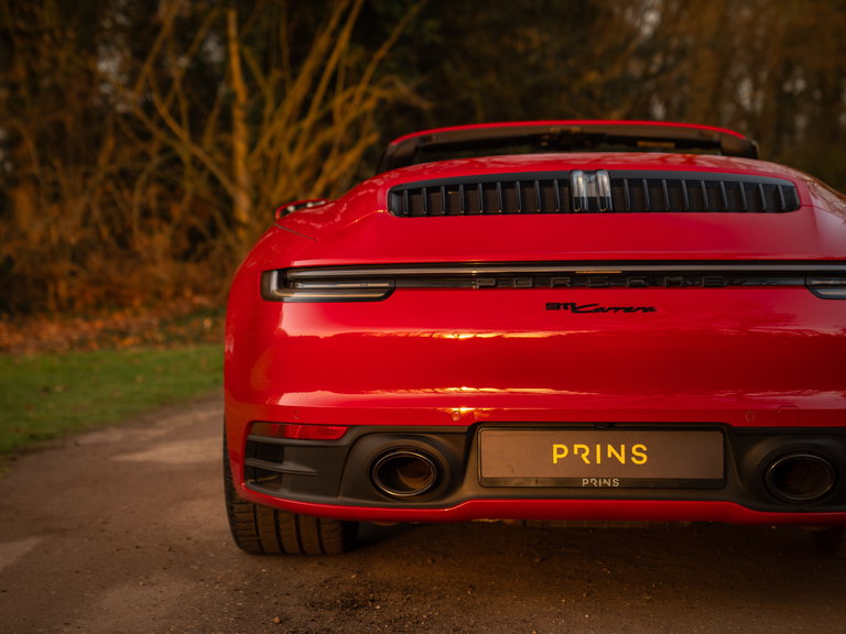 Porsche 992 Carrera