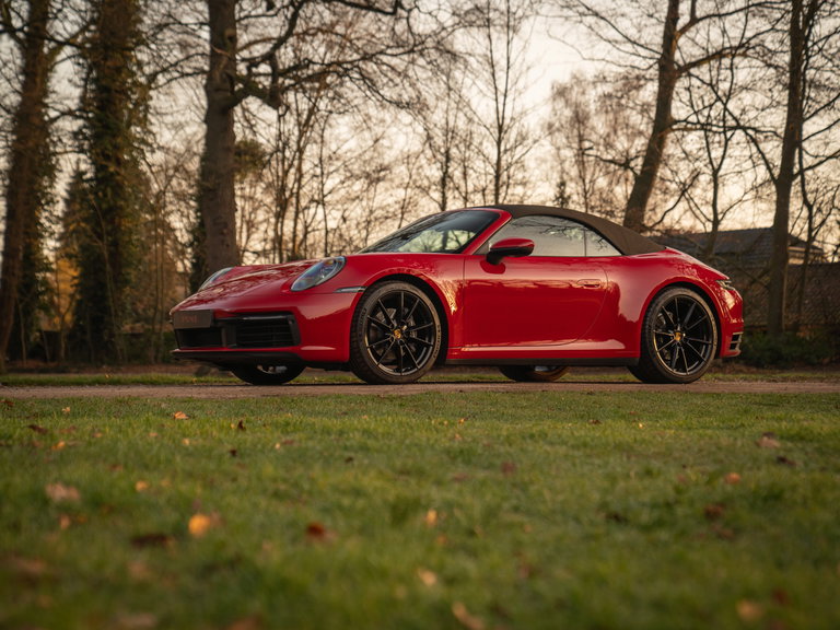 Porsche 992 Carrera