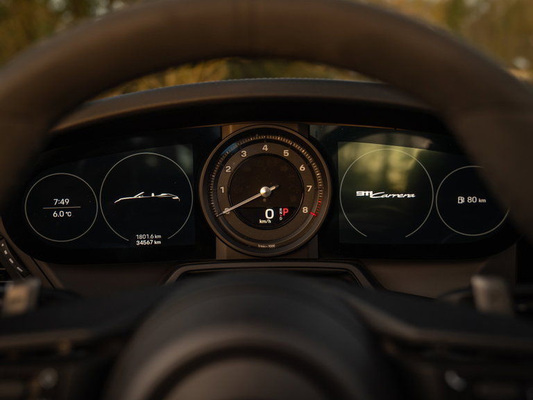 Porsche 992 Carrera