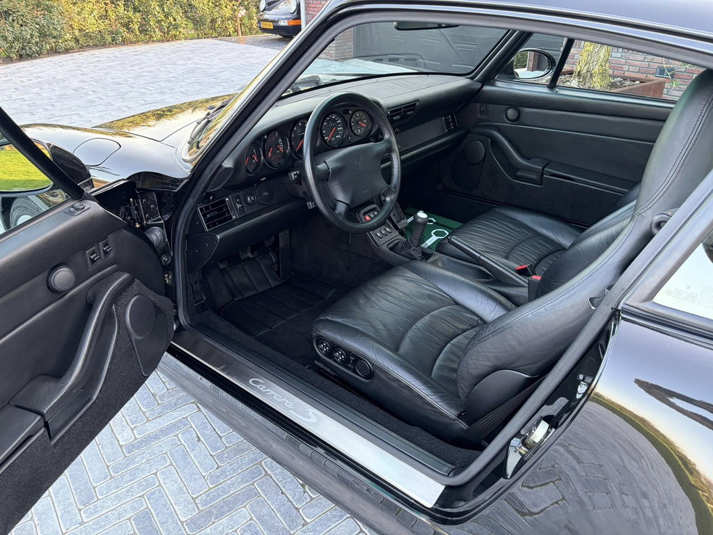 Porsche 993 Carrera 4S