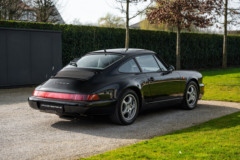 Porsche 964 Carrera 4
