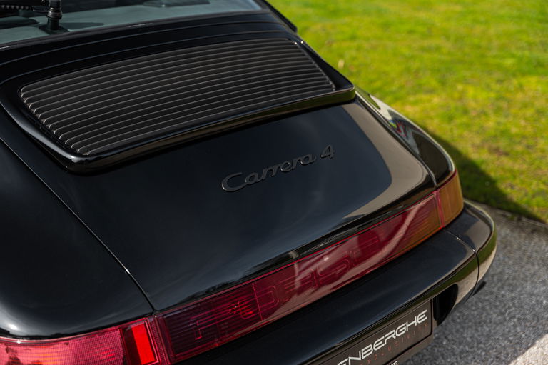 Porsche 964 Carrera 4