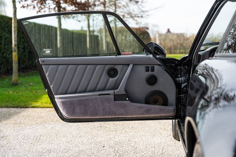 Porsche 964 Carrera 4