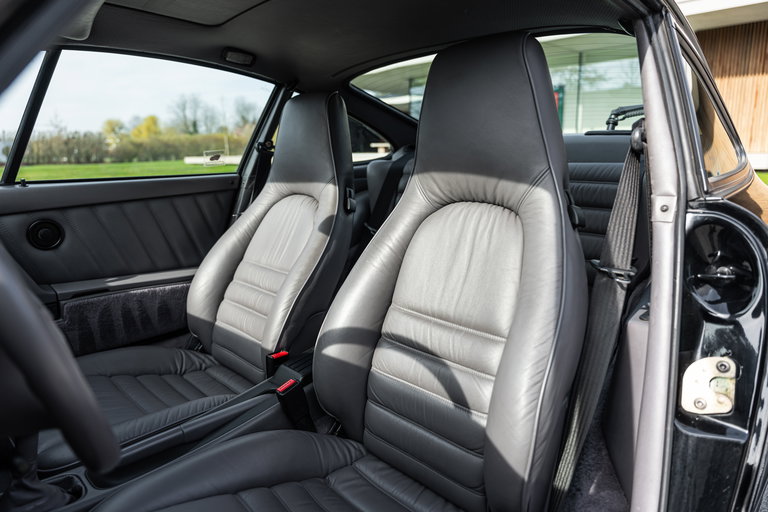 Porsche 964 Carrera 4