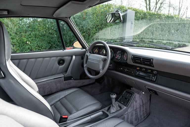 Porsche 964 Carrera 4