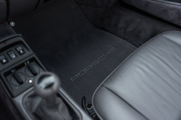 Porsche 964 Carrera 4