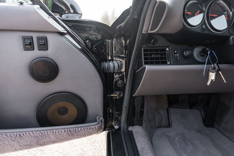 Porsche 964 Carrera 4