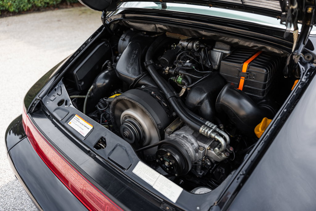 Porsche 964 Carrera 4