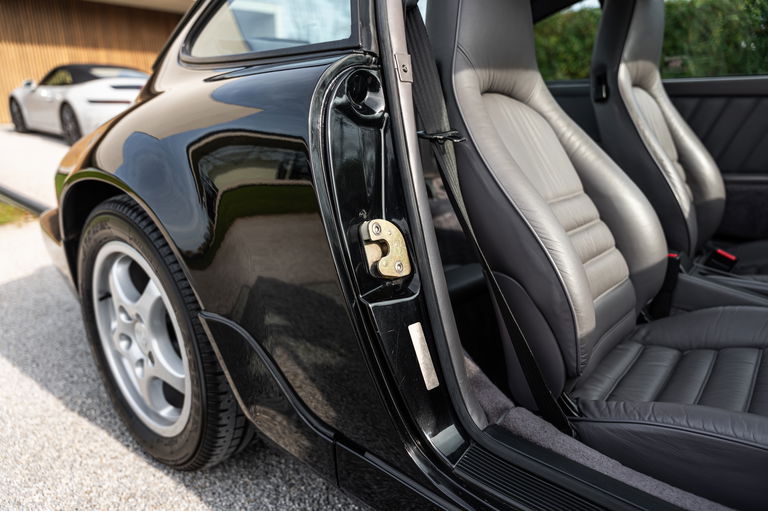 Porsche 964 Carrera 4