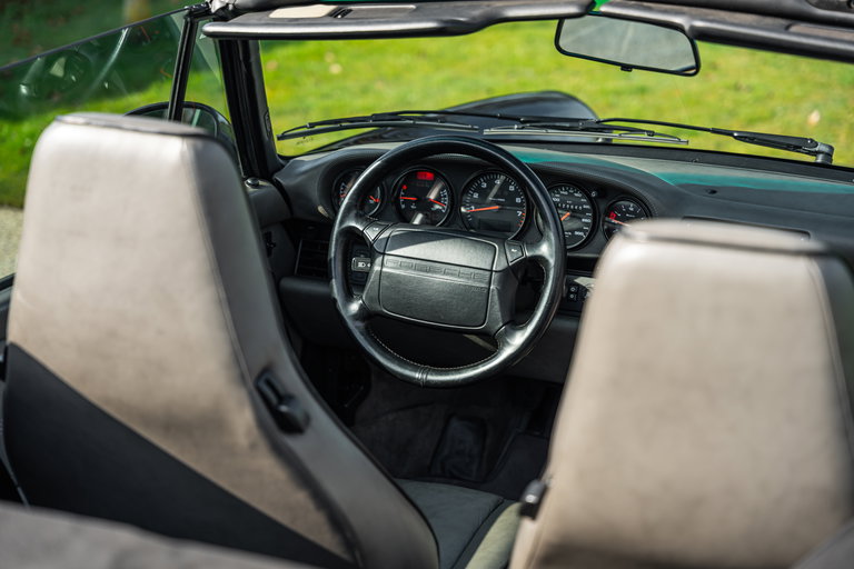 Porsche 964 Carrera 4