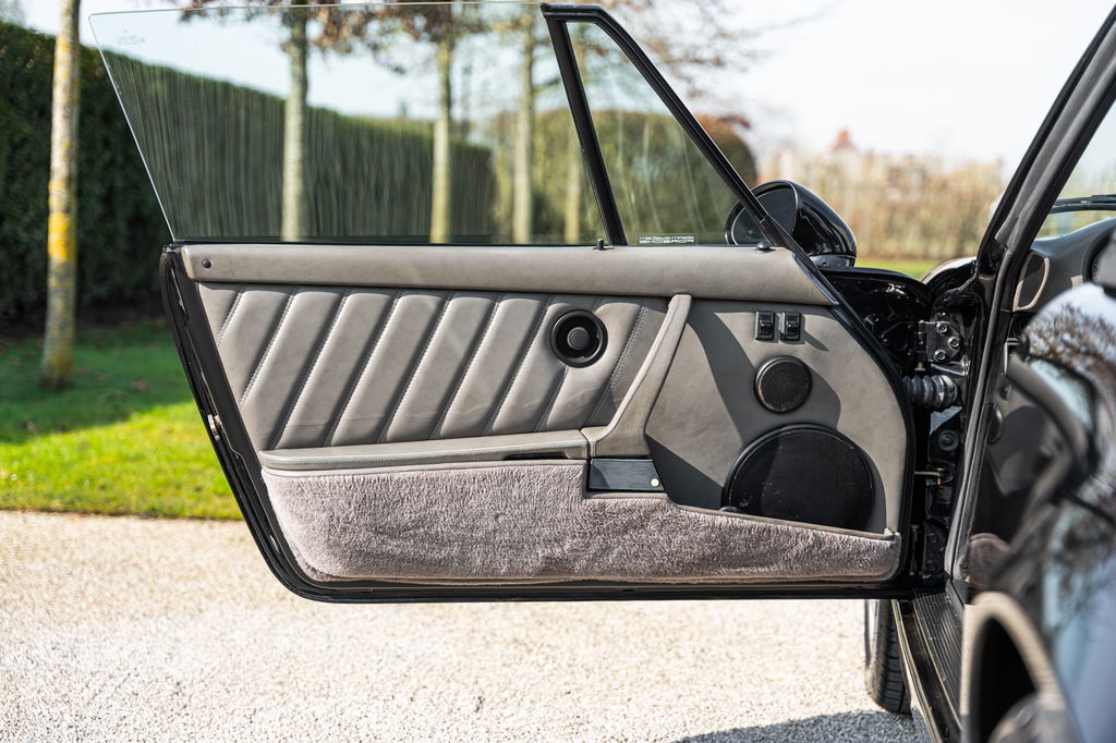 Porsche 964 Carrera 4