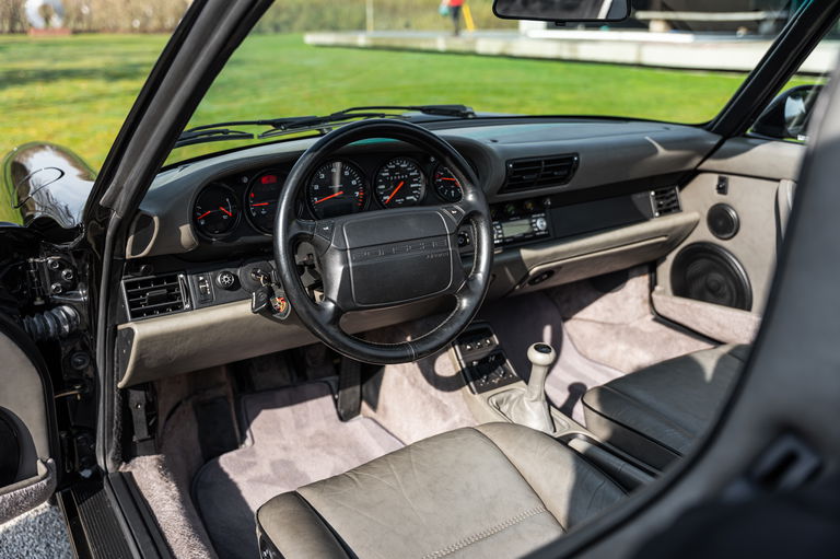 Porsche 964 Carrera 4