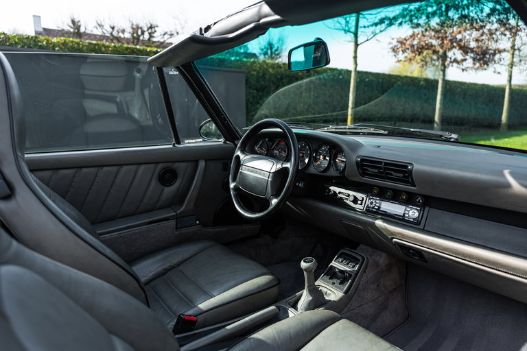 Porsche 964 Carrera 4