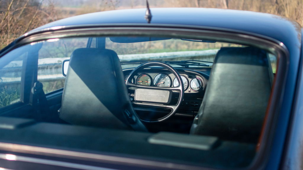 Porsche 964 Carrera 2