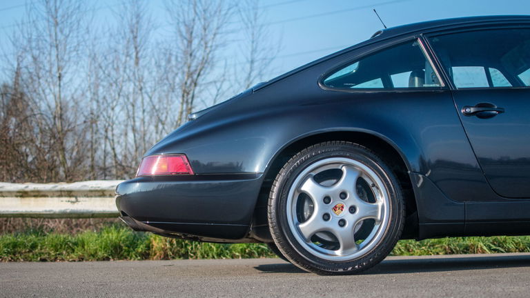 Porsche 964 Carrera 2