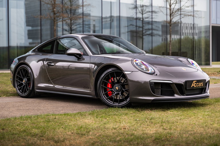 Porsche 991.2 Carrera GTS