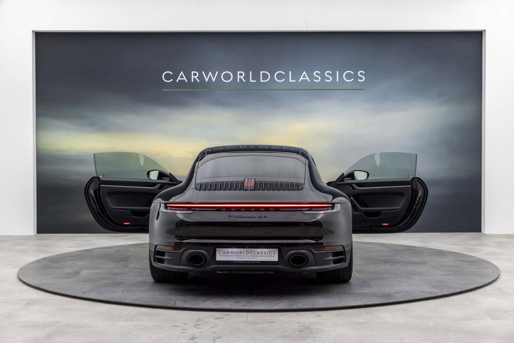 Porsche 992 Carrera 4S