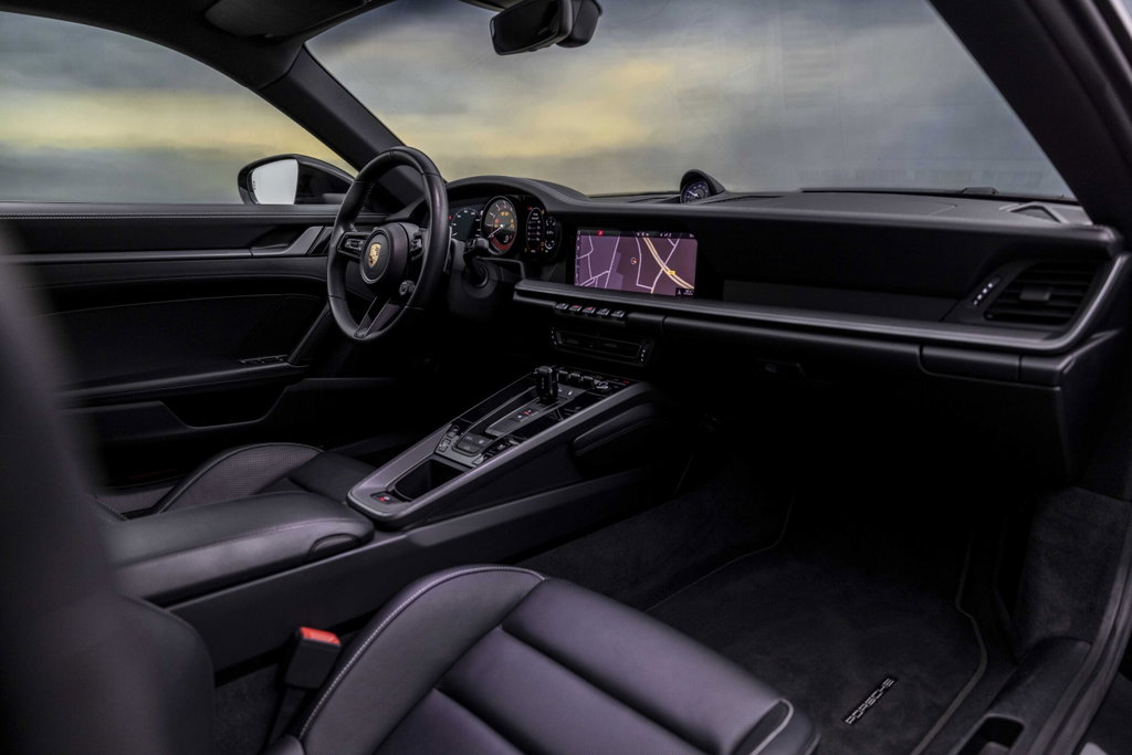 Porsche 992 Carrera 4S