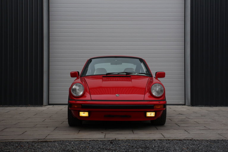 Porsche 911 Carrera 3.2