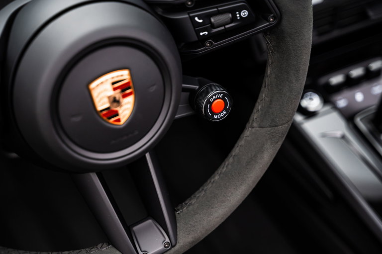 Porsche 992 Carrera GTS