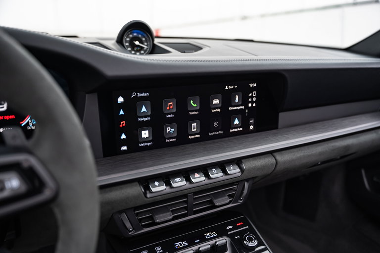 Porsche 992 Carrera GTS