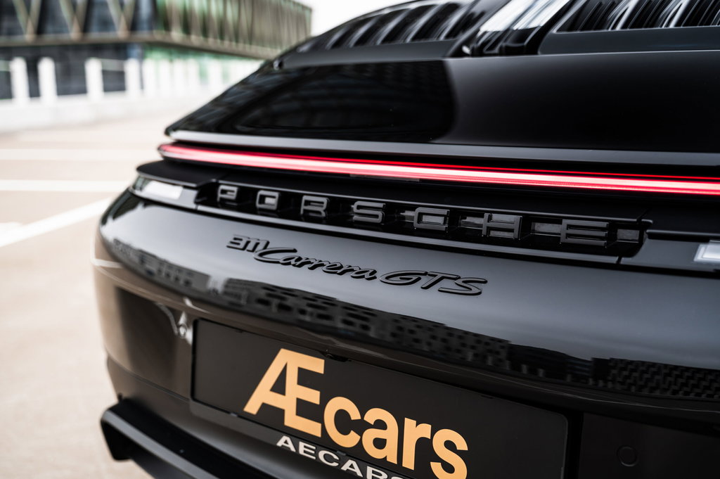 Porsche 992 Carrera GTS